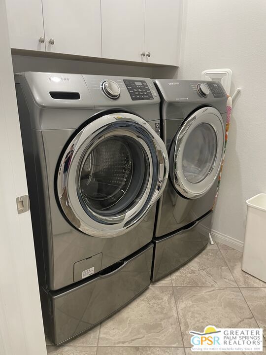 81331 Corte Compras, Indio CA: https://media.crmls.org/mediaz/f9b44560-a48e-43ab-befd-f9ba5b8aa209.jpg