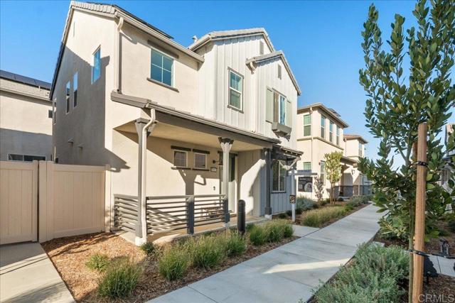 39532 Tannat Drive, Temecula CA: https://media.crmls.org/mediaz/f9b44dd5-8a39-41b3-a2c1-1af469318460.jpg