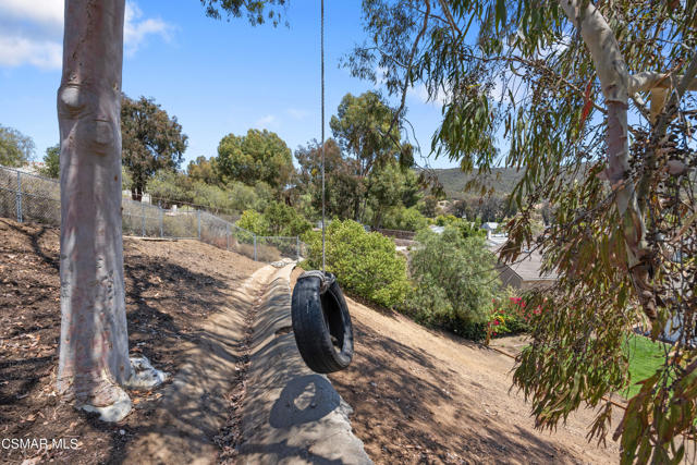 539 American Oaks Avenue, Newbury Park CA: https://media.crmls.org/mediaz/f9b45a77-634f-4558-aa50-51b2d7f388e6.jpg