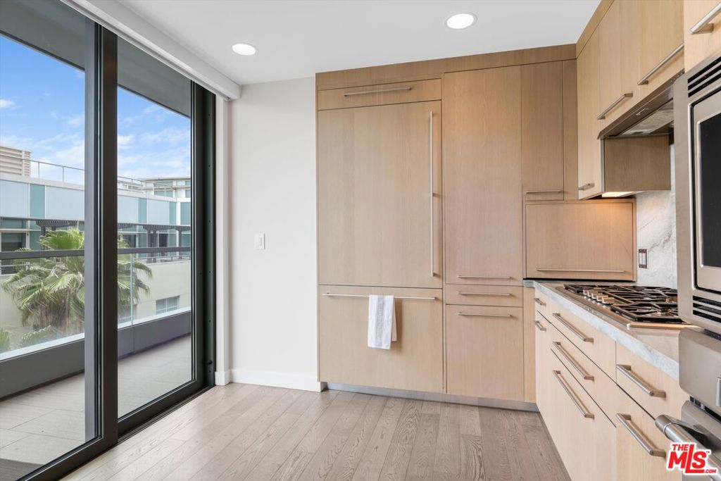 MLS #25616993 image #14