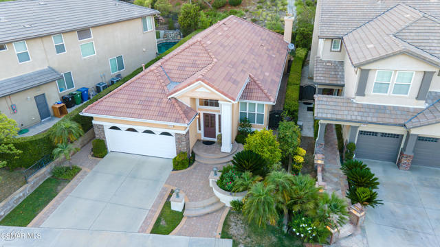 20769 Lugano Way, Porter Ranch CA: https://media.crmls.org/mediaz/f9b50142-582c-4c04-972e-a3a769acf253.jpg