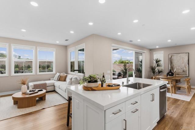 Detail Gallery Image 6 of 35 For 6675 Agave Cir, Carlsbad,  CA 92011 - 4 Beds | 3 Baths