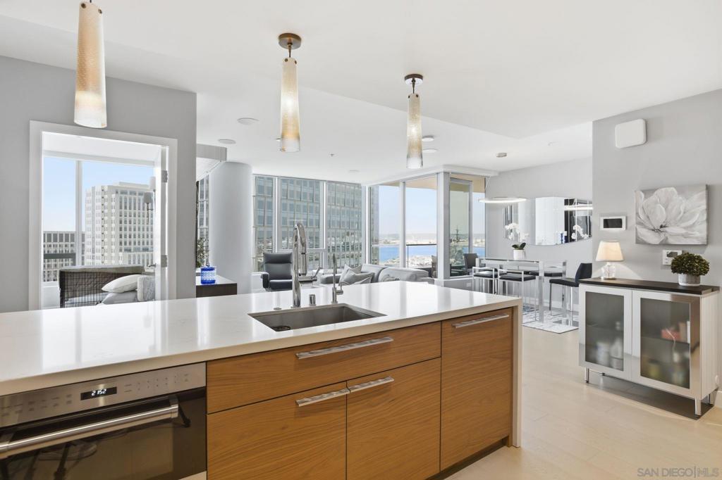 888 E Street - photo 10