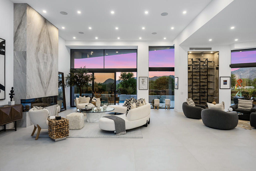 160 Kiva Drive