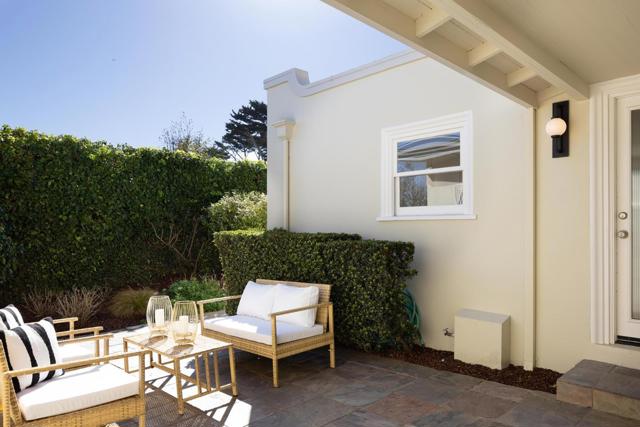1051 Ocean View Boulevard, Pacific Grove CA: https://media.crmls.org/mediaz/f9b78eb3-2673-414c-945e-2c9c041ccfc8.jpg