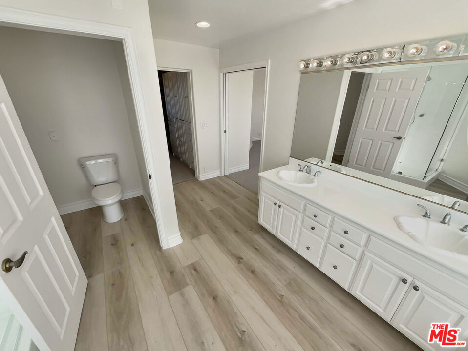 MLS #25505603 image #35