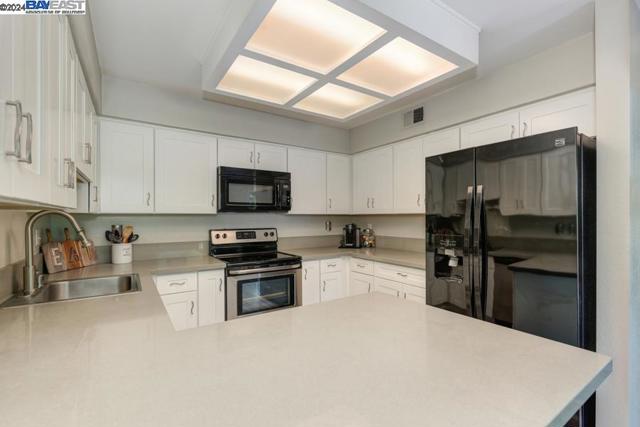 Image 10 of 42 For 8039 Arcade Lake Ln