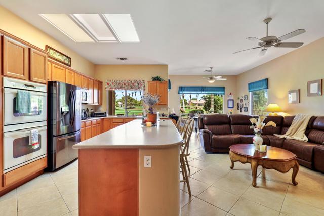 78810 78810 Sunrise Mountain View, Palm Desert CA: https://media.crmls.org/mediaz/f9b7e428-d10f-4b8d-b4b8-3839c7e80eb2.jpg