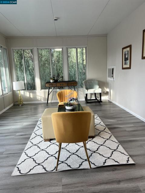 Image 17 of 47 For 3916 Tillamook Way