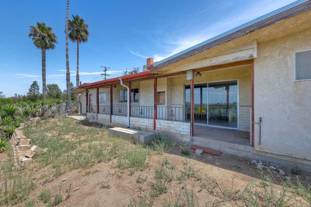 Detail Gallery Image 14 of 23 For 2345 Mira Sol Dr, Vista,  CA 92084 - 2 Beds | 2 Baths