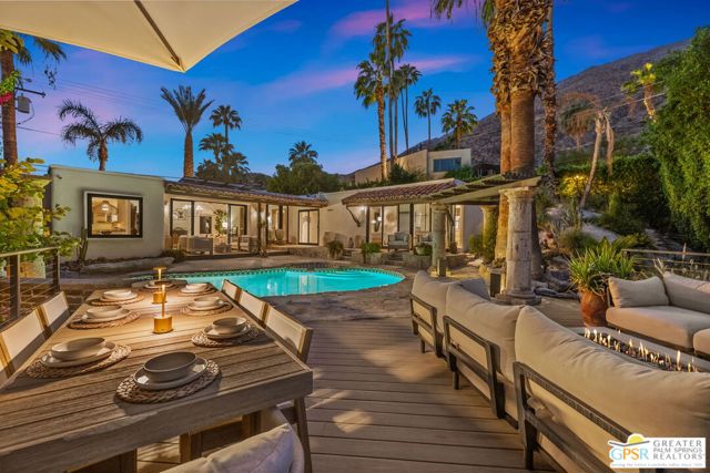 370 W Crestview Drive, Palm Springs, CA 92264