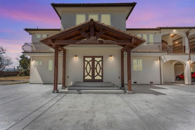 8440 Lovers Lane, Hollister CA: https://media.crmls.org/mediaz/f9bbaf88-8af0-4925-840e-240e893878c4.jpg