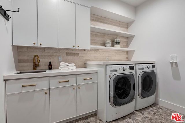 1916 N Serrano Avenue, Los Angeles CA: https://media.crmls.org/mediaz/f9bbce96-d610-4c4d-aa90-0e3c86e0b668.jpg