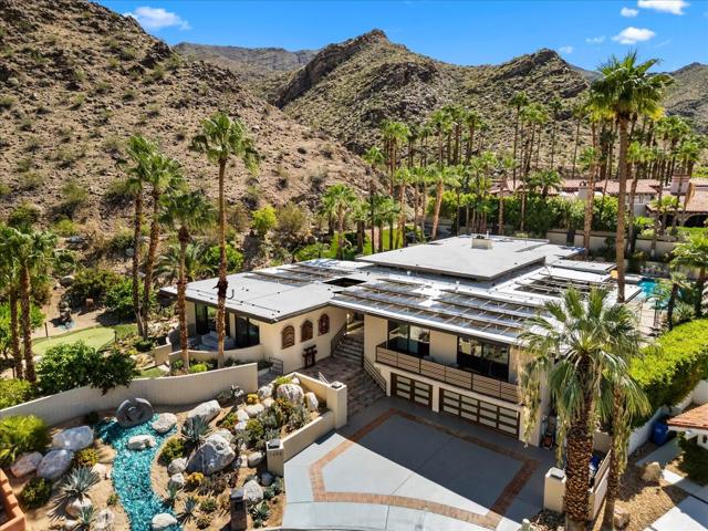 1695 Dunham Road, Palm Springs CA: https://media.crmls.org/mediaz/f9bc07b8-880f-4109-9cdd-b2f8fbbd50d7.jpg