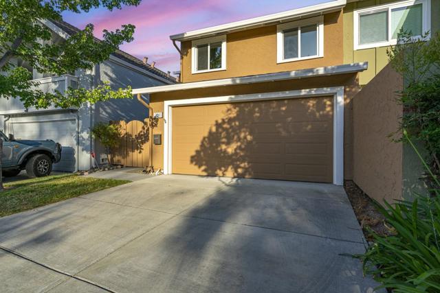 230 Elm Wood Court, Los Gatos CA: https://media.crmls.org/mediaz/f9bc51a4-a0fc-4a7f-8327-de3c909b7a3e.jpg