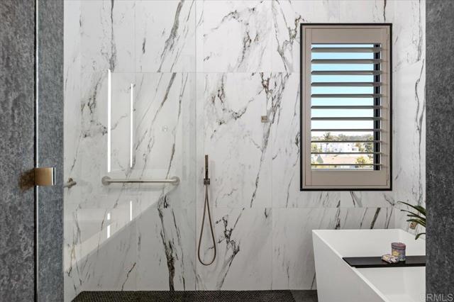 2677 State Street, Carlsbad CA: https://media.crmls.org/mediaz/f9bcea88-3d2a-46c8-b7f1-5756c37e92ae.jpg