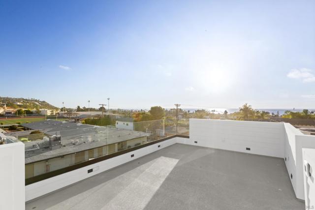 Image 14 of 27 For 7214 Fay Ave