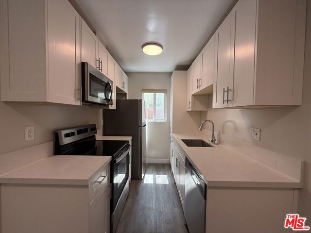 1625 Franklin Street, Santa Monica CA: https://media.crmls.org/mediaz/f9bee412-c87a-4d75-8104-e1a12e4ab425.jpg