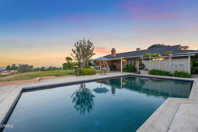 Detail Gallery Image 6 of 69 For 9670 Crystal View Dr., Tujunga,  CA 91042 - 3 Beds | 2 Baths