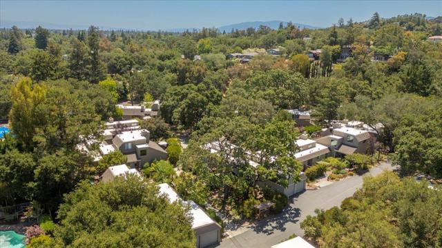 56 Citation Drive, Los Altos CA: https://media.crmls.org/mediaz/f9bf5354-86e7-4ddf-97fc-bd3fbd18efe8.jpg