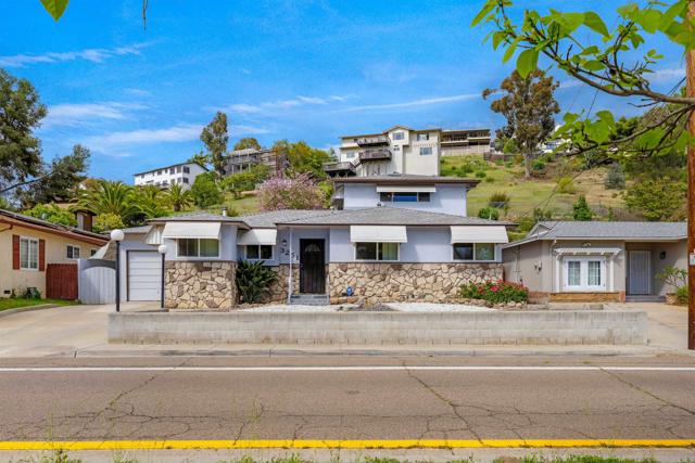 Detail Gallery Image 1 of 1 For 3251 Fairway Dr, La Mesa,  CA 91941 - 4 Beds | 3 Baths