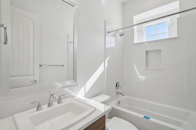 605 Santa Ynez Way, Marina CA: https://media.crmls.org/mediaz/f9c01d27-7e6a-4dc1-bfdb-bd17b0feb693.jpg