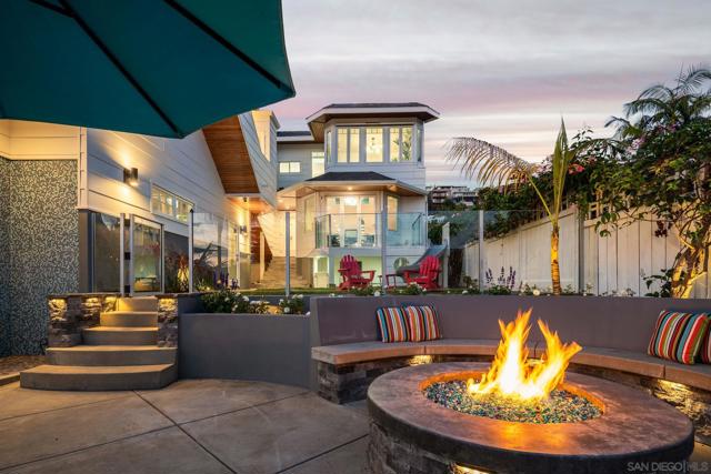 7570 Cabrillo Ave, La Jolla CA: https://media.crmls.org/mediaz/f9c07925-fa1e-423b-ba7f-b3fd448f8092.jpg