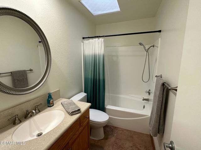 1149 Nottingwood Circle, Westlake Village CA: https://media.crmls.org/mediaz/f9c0e835-ad19-474c-8352-dea7f6a49e5a.jpg