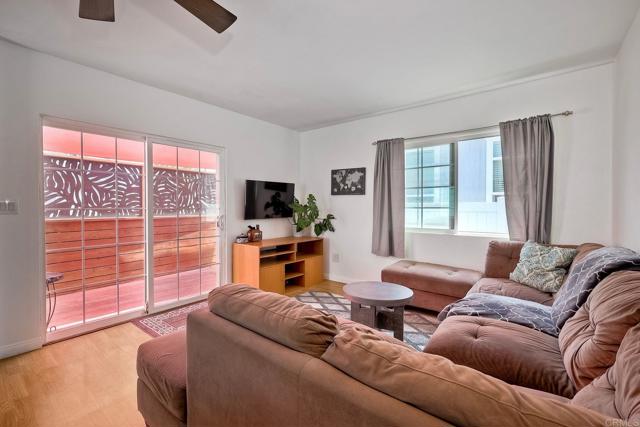 Detail Gallery Image 11 of 27 For 155 W Jason St #6,  Encinitas,  CA 92024 - 2 Beds | 1/1 Baths