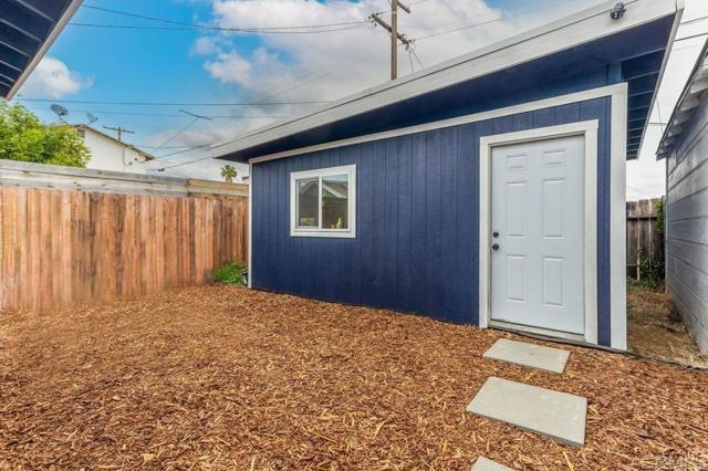 Detail Gallery Image 22 of 23 For 3645 Marlborough Ave, San Diego,  CA 92105 - 3 Beds | 3 Baths