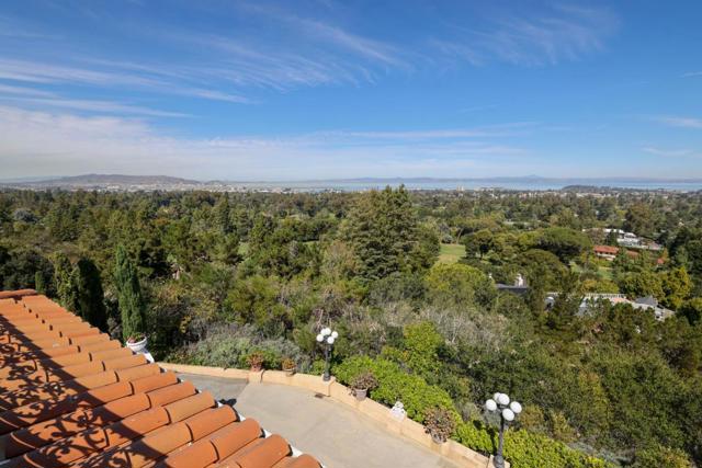 150 New Place Road, Hillsborough CA: https://media.crmls.org/mediaz/f9c23e3c-79e3-4454-a538-1c37a9580bc7.jpg