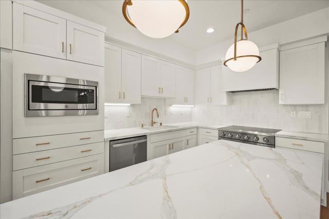 224 Carroll Street, Sunnyvale CA: https://media.crmls.org/mediaz/f9c2b6bc-a96a-4f62-a6a2-6aef179c941f.jpg