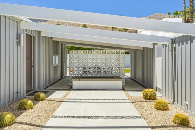 1877 S Navajo Drive, Palm Springs, CA 92264