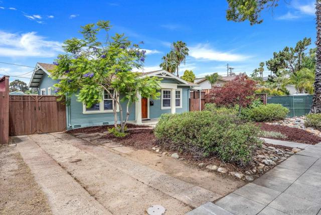 1720 Bancroft St., San Diego CA: https://media.crmls.org/mediaz/f9c3437d-250e-4e24-b602-c8dca0dffe5f.jpg