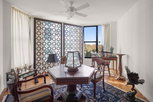 2500 6Th Ave, San Diego CA: https://media.crmls.org/mediaz/f9c38325-9573-46f2-8f91-7bce728a8ba8.jpg