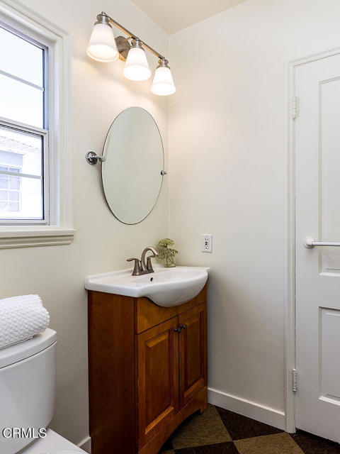 3255 Castera Avenue, Glendale CA: https://media.crmls.org/mediaz/f9c397e9-f7ad-48f1-ac86-9280a2dd1dad.jpg