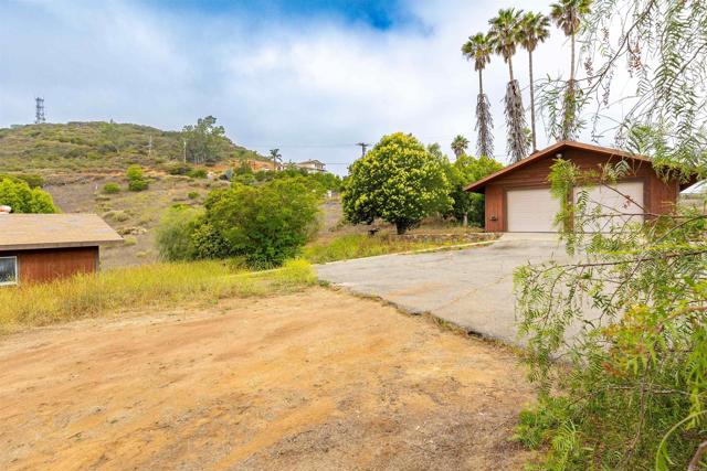 Home for Sale in Valley Center