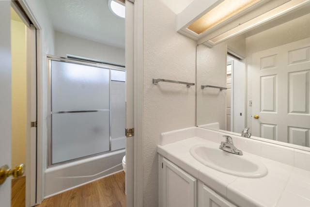 1555 Hecker Pass Road, Gilroy CA: https://media.crmls.org/mediaz/f9c4a21d-330d-4487-bb7b-b11513e1e803.jpg