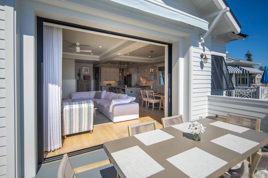 MLS #250017622SD img 12