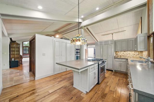 16190 Maya Way, Los Gatos CA: https://media.crmls.org/mediaz/f9c57e2e-a20a-4f8c-aa61-0769edf7f8f6.jpg