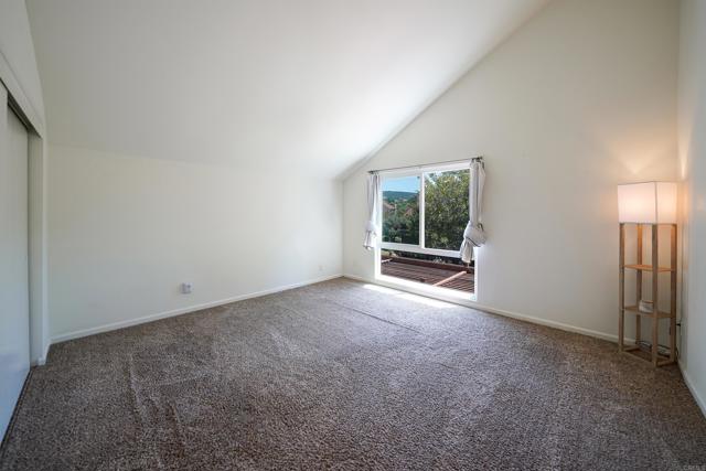 23822 Green Haven Lane, Ramona CA: https://media.crmls.org/mediaz/f9c58130-f4ea-45c0-a3a4-cd96793fe582.jpg