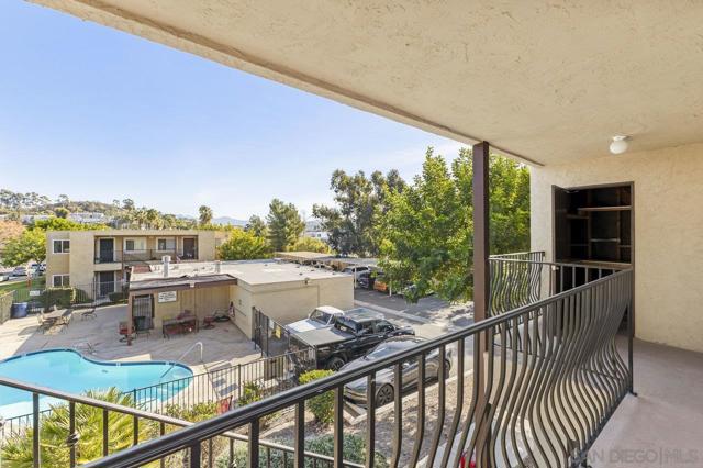 12609 Robison Blvd, Poway, California 92064, 2 Bedrooms Bedrooms, ,2 BathroomsBathrooms,Condominium,For Sale,Robison Blvd,250016874SD