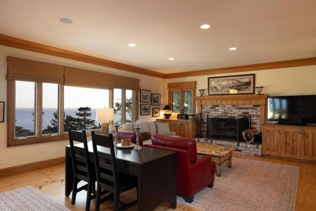 1238 Padre Lane, Pebble Beach CA: https://media.crmls.org/mediaz/f9c76236-519c-45b4-9c73-36f6bc25e87a.jpg