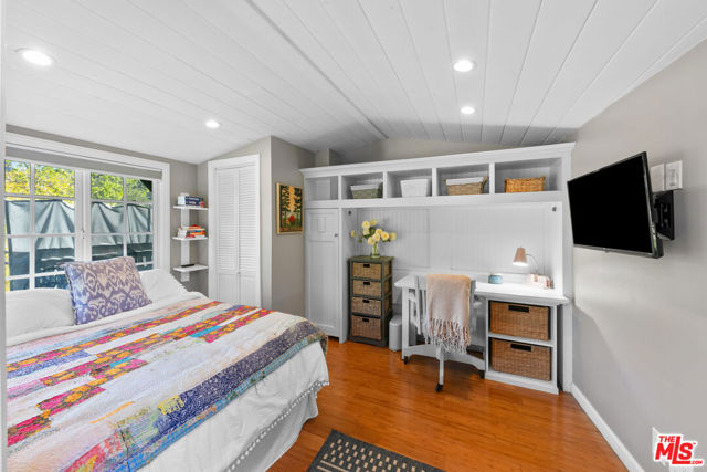 30603 El Sueno Drive, Malibu CA: https://media.crmls.org/mediaz/f9c80209-318b-424b-aef9-9877dfb4d9a1.jpg