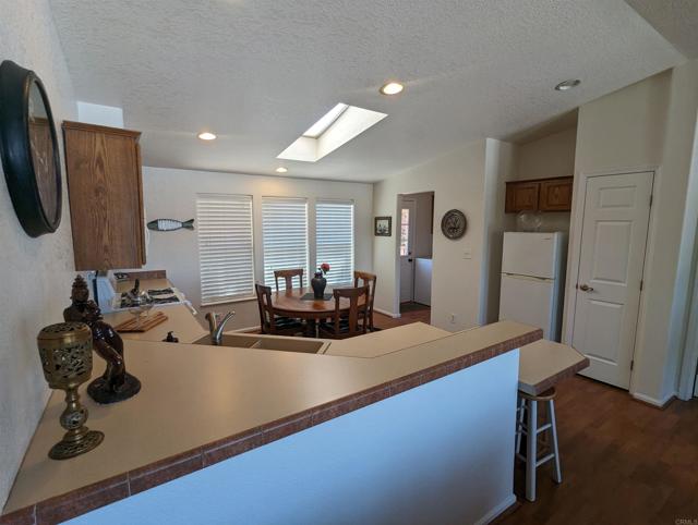 Detail Gallery Image 7 of 28 For 1351 Pepper Drive #52,  El Cajon,  CA 92021 - 3 Beds | 2 Baths