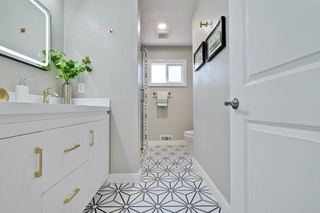 985 Reed Avenue, Sunnyvale CA: https://media.crmls.org/mediaz/f9c9c511-07db-4946-bbdb-44fe8473f4bc.jpg