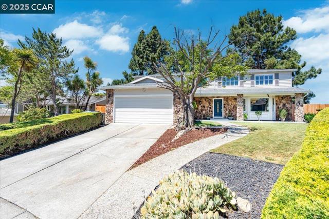 739 Devils Drop Ct, Richmond CA: https://media.crmls.org/mediaz/f9c9e089-2570-40ea-9310-62a80cc0d2bd.jpg
