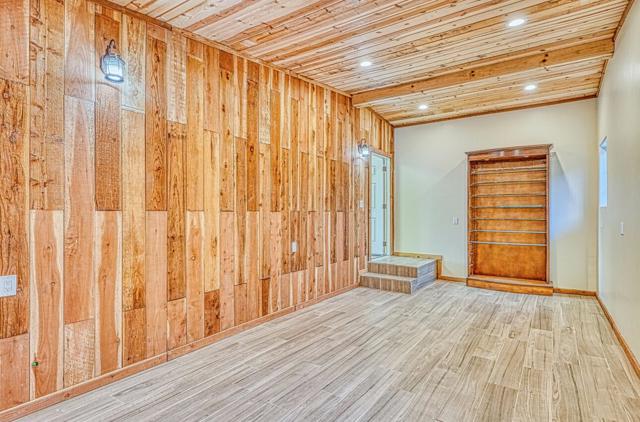 7550 Sandholdt Road, Moss Landing CA: https://media.crmls.org/mediaz/f9ca0276-e61e-4db3-ab3c-65c3e8ac77b5.jpg