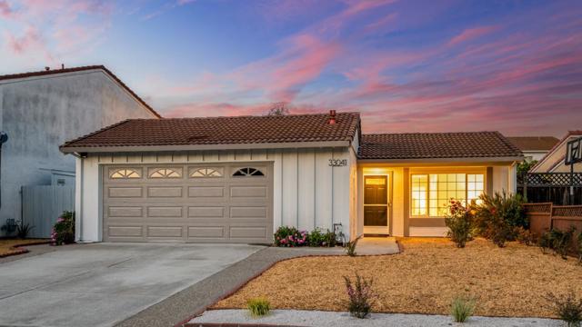 33041 Calistoga Street, Union City CA: https://media.crmls.org/mediaz/f9cad527-5edd-4c2f-a9c2-e855c77f2795.jpg