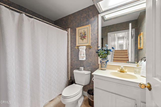 2210 Via Loma, Camarillo CA: https://media.crmls.org/mediaz/f9cb1186-57e8-4ae3-9dd2-b90011b86ca9.jpg